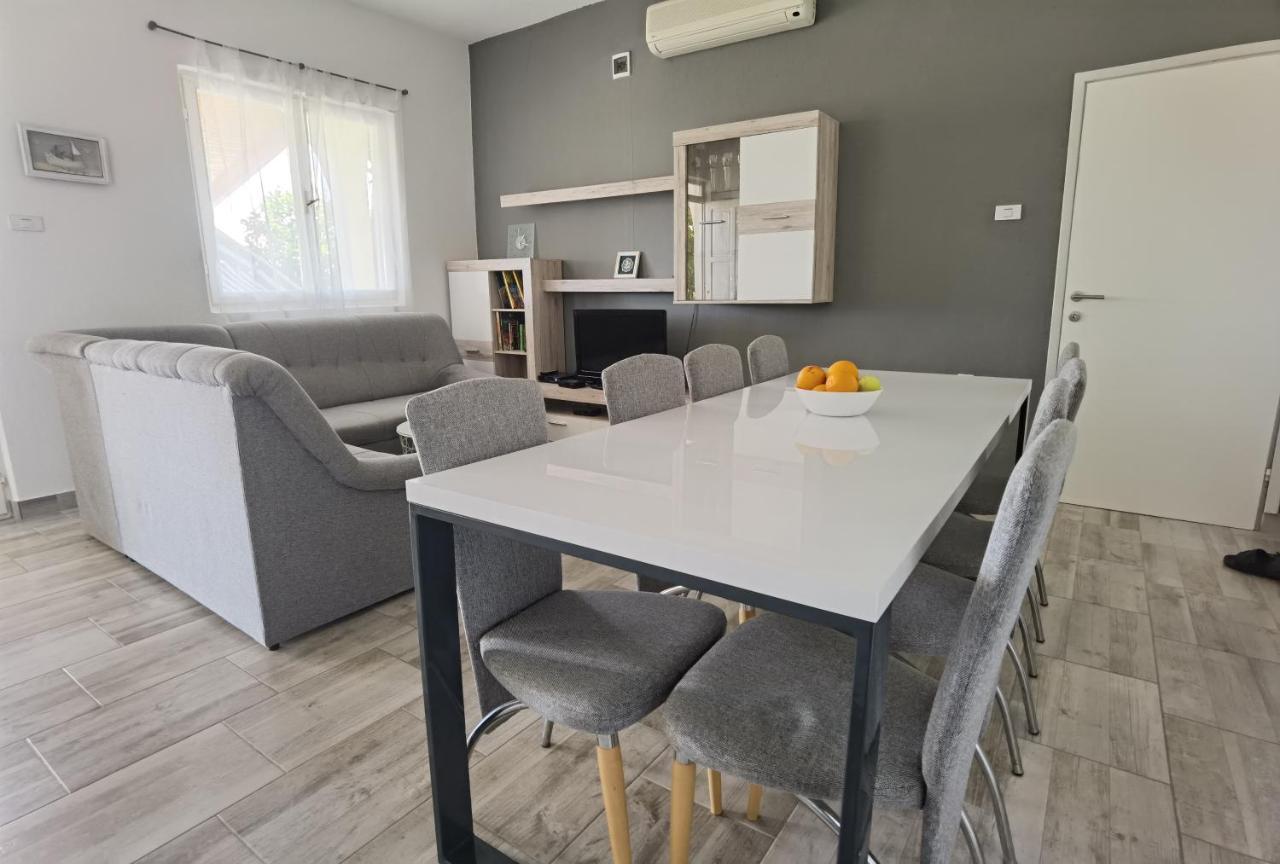 Apartments Jasna Privlaka  Bagian luar foto