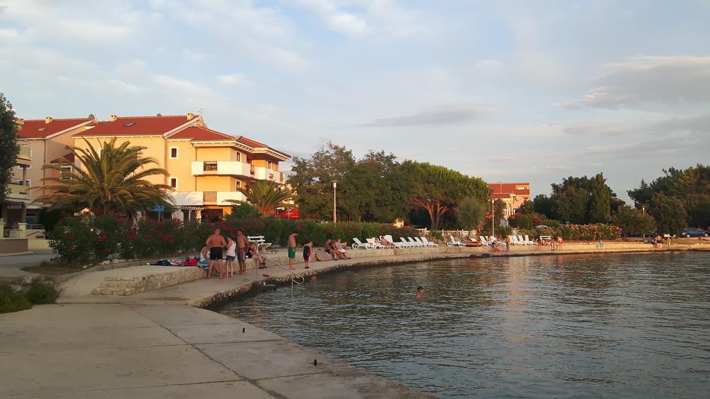 Apartments Jasna Privlaka  Bagian luar foto